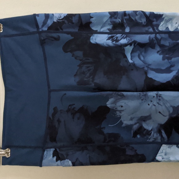 NWoTs Dharma Bums Capri Leggings 8 - Picture 2 of 10